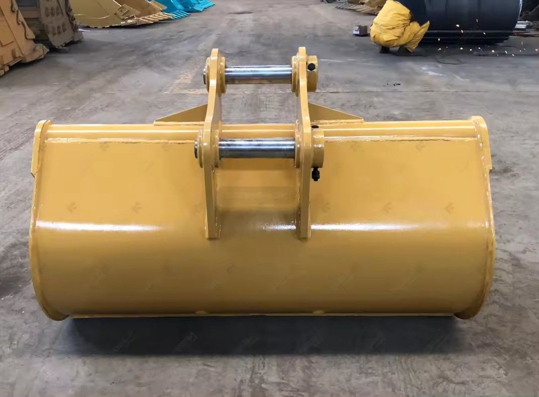 1500mm ความกว้าง Excavator ถังดินกับ Bolt-On ถังใบสําหรับงานก่อสร้างหนัก