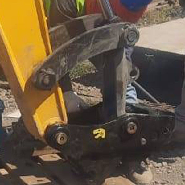 เรียบเรียงการทํางานของคุณด้วย Excavator Quick Hitch สําหรับการเปลี่ยนการติดตั้งอย่างรวดเร็ว
